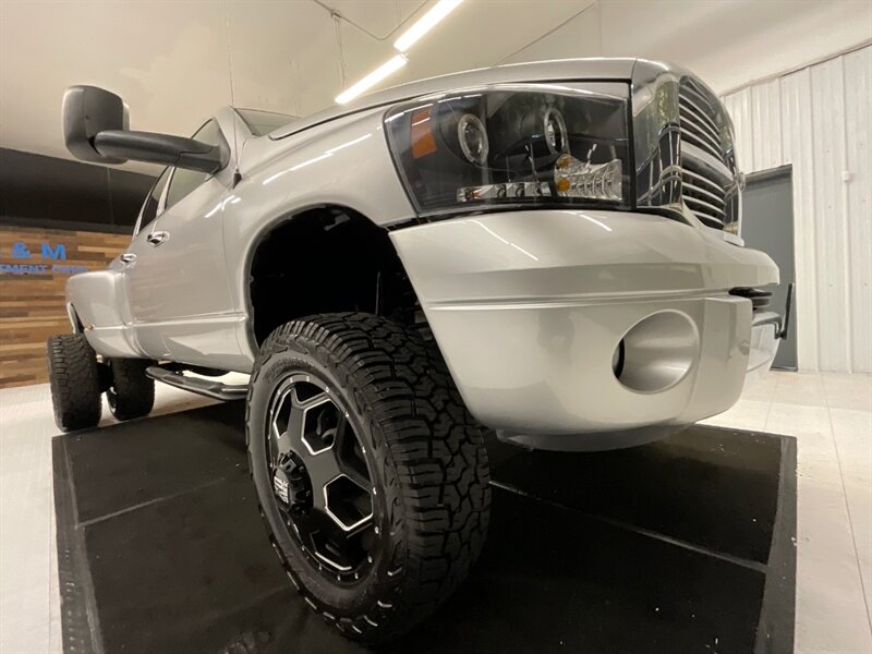 2006 Dodge Ram 3500 Laramie 4X4 / 5.9L DIESEL / DUALLY / LIFTED  / 1-OWNER / LIFTED w. 37 " Yokohama Tires & 22 " XD Wheels / ONLY 74,000 MILES - Photo 10 - Gladstone, OR 97027