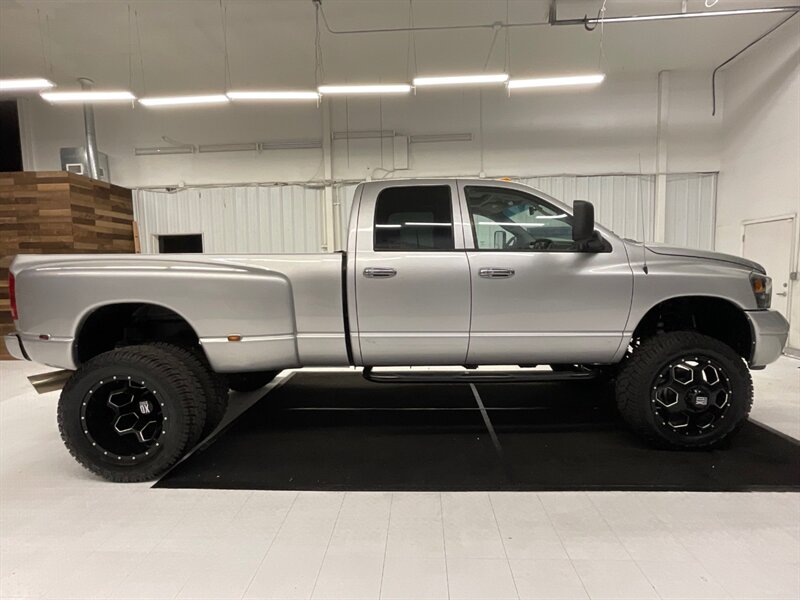 2006 Dodge Ram 3500 Laramie 4X4 / 5.9L DIESEL / DUALLY / LIFTED  / 1-OWNER / LIFTED w. 37 " Yokohama Tires & 22 " XD Wheels / ONLY 74,000 MILES - Photo 4 - Gladstone, OR 97027