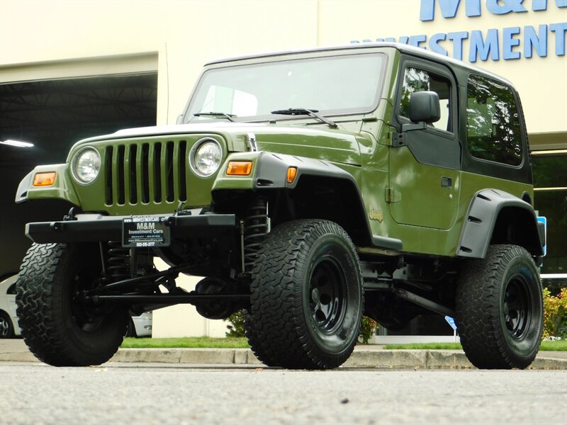 1997 Jeep Wrangler Sport 2dr / 4X4 / 5-SPEED / Hard Top / LIFTED   - Photo 1 - Portland, OR 97217