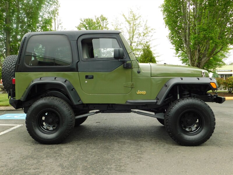 1997 Jeep Wrangler Sport 2dr / 4X4 / 5-SPEED / Hard Top / LIFTED   - Photo 4 - Portland, OR 97217