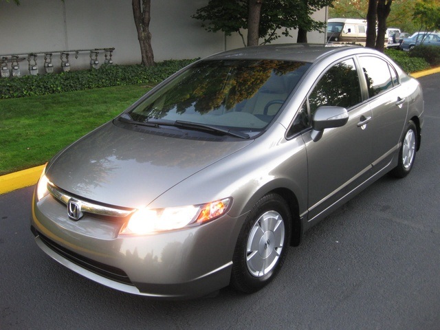 2006 Honda Civic Hybrid   - Photo 1 - Portland, OR 97217
