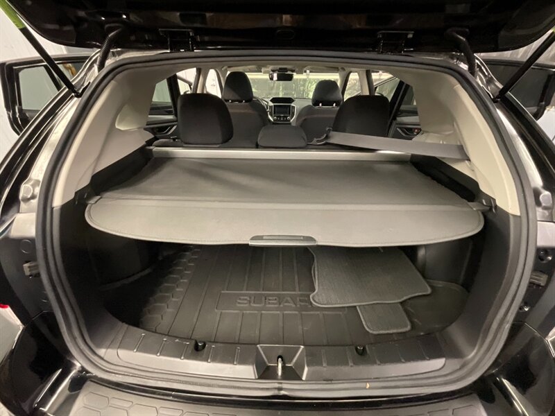 2018 Subaru XV Crossteck 2.0i Premium Sport Utility / 1-Owner / 10,000 MILE  Backup Camera / Sunroof / Heated Seats / Blind Spot Alert / SHARP & CLEAN !! - Photo 17 - Gladstone, OR 97027