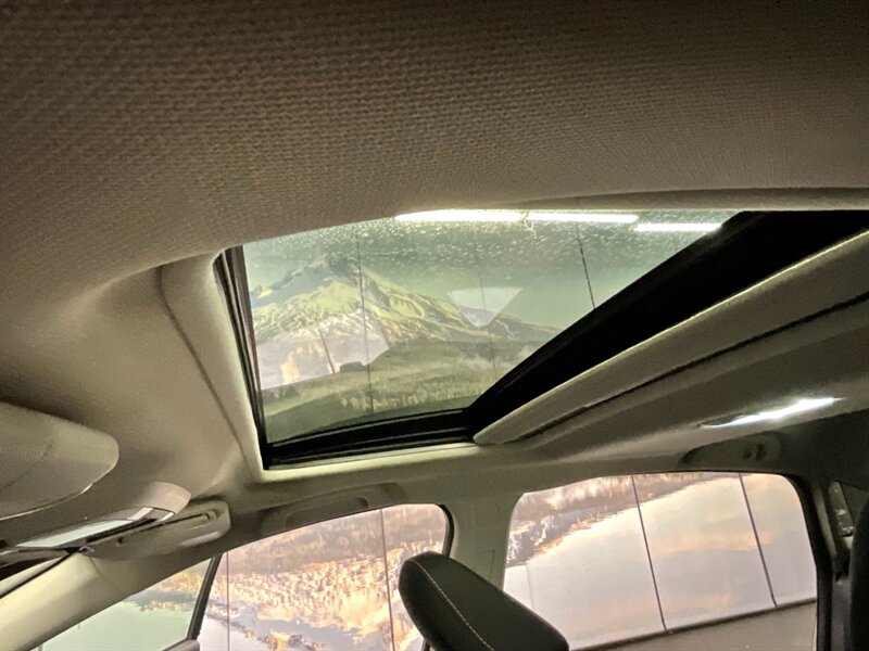 2018 Subaru XV Crossteck 2.0i Premium Sport Utility / 1-Owner / 10,000 MILE  Backup Camera / Sunroof / Heated Seats / Blind Spot Alert / SHARP & CLEAN !! - Photo 27 - Gladstone, OR 97027