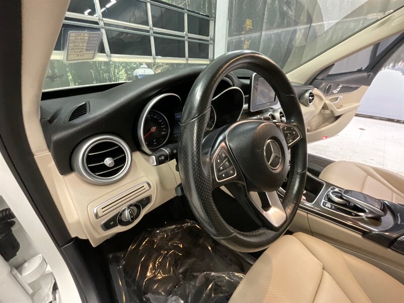 2015 Mercedes-Benz C 300 Sedan / 4Cyl Turbo / Sport Pkg / 79,000 MILE  / Leather Seats / Premium Black Wheels - Photo 16 - Gladstone, OR 97027
