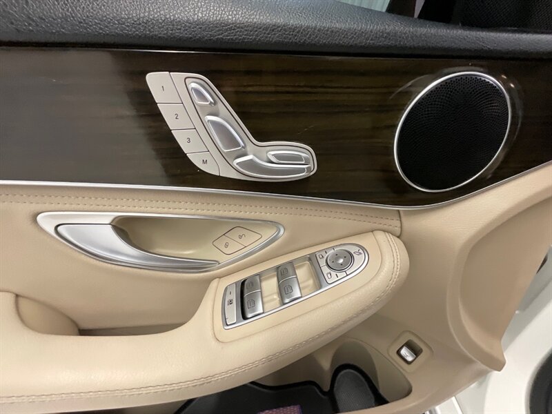 2015 Mercedes-Benz C 300 Sedan / 4Cyl Turbo / Sport Pkg / 79,000 MILE  / Leather Seats / Premium Black Wheels - Photo 22 - Gladstone, OR 97027