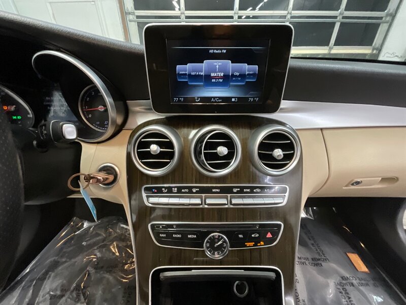 2015 Mercedes-Benz C 300 Sedan / 4Cyl Turbo / Sport Pkg / 79,000 MILE  / Leather Seats / Premium Black Wheels - Photo 20 - Gladstone, OR 97027
