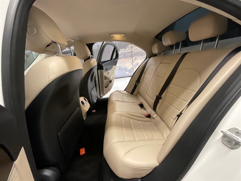 2015 Mercedes-Benz C 300 Sedan / 4Cyl Turbo / Sport Pkg / 79,000 MILE  / Leather Seats / Premium Black Wheels - Photo 13 - Gladstone, OR 97027