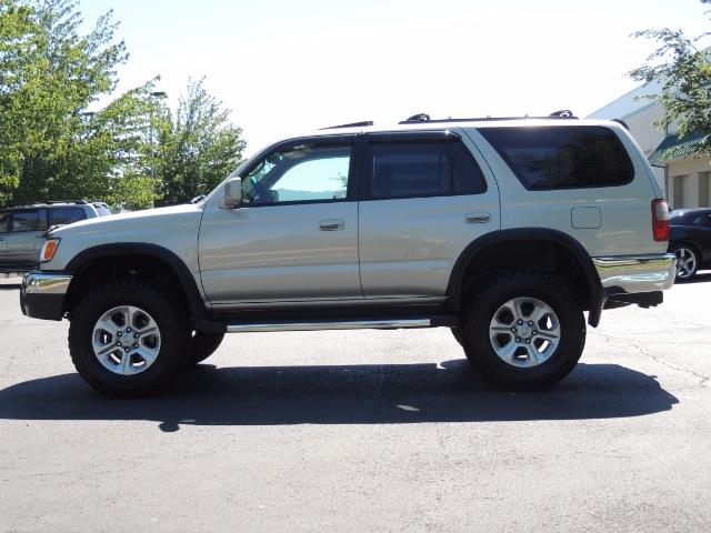 1999 Toyota 4Runner SR5 4WD V6 3.4L / LEATHER / NEW TIRES / LIFTED   - Photo 3 - Portland, OR 97217