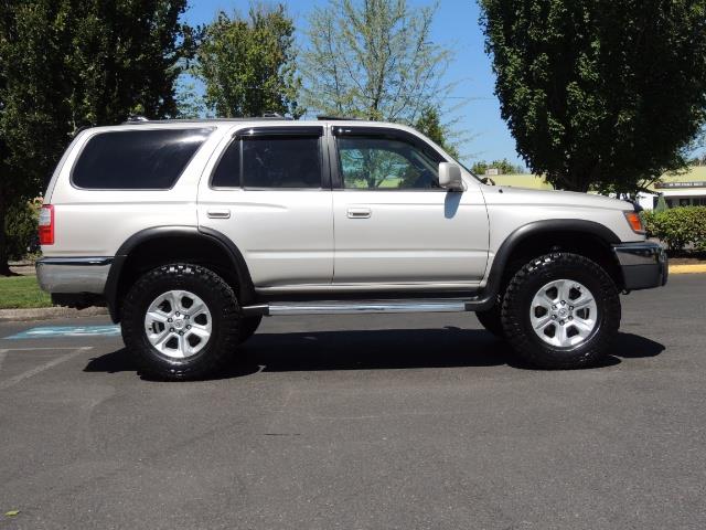 1999 Toyota 4Runner SR5 4WD V6 3.4L / LEATHER / NEW TIRES / LIFTED   - Photo 4 - Portland, OR 97217