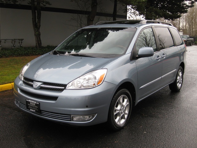 2005 Toyota Sienna XLE Limited AWD/Navigation/DVD/ Leather   - Photo 1 - Portland, OR 97217