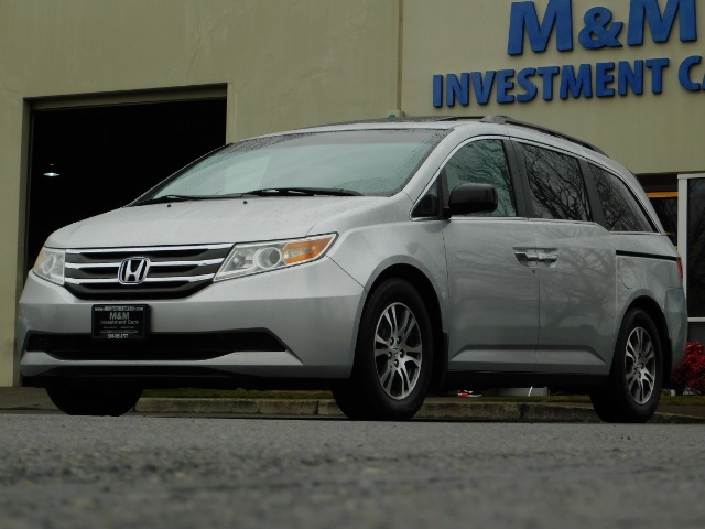 2011 Honda Odyssey EX-L / MiniVan EXL / Leather / Sunroof / Excel Con   - Photo 1 - Portland, OR 97217