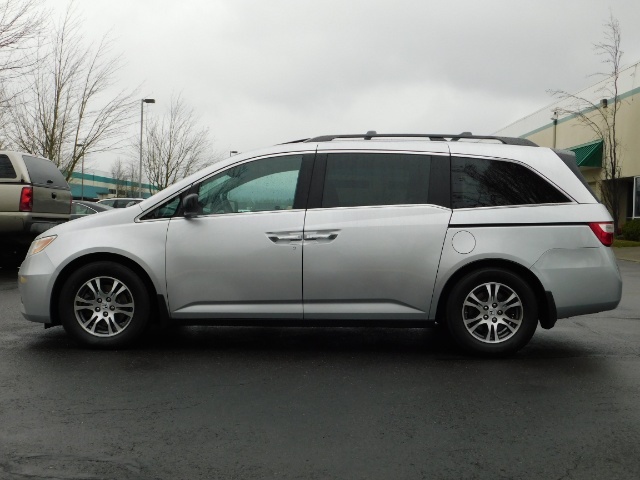 2011 Honda Odyssey EX-L / MiniVan EXL / Leather / Sunroof / Excel Con   - Photo 3 - Portland, OR 97217