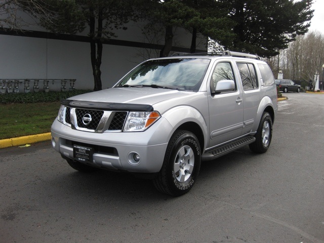 2006 Nissan Pathfinder SE 4WD V6 Moon Roof / 3RD Seats / Excellent Cond   - Photo 1 - Portland, OR 97217