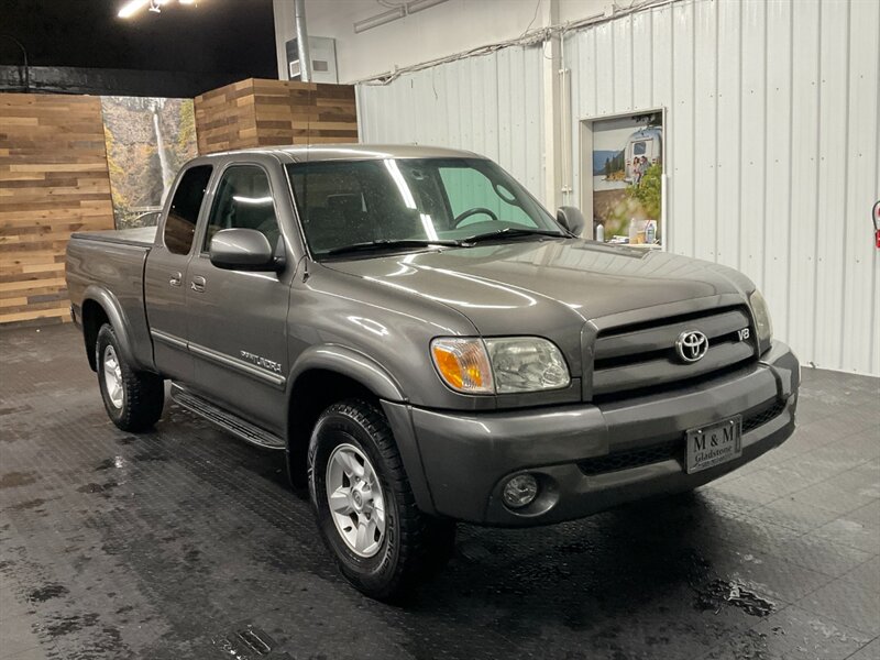2005 Toyota Tundra Limited 4dr 4X4 / 4.7L V8 / 1-OWNER / 75,000 MILES  1-OWNER LOCAL TRUCK / RUST FREE / LEATHER / ONLY 75,000 MILES - Photo 2 - Gladstone, OR 97027
