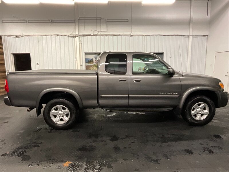 2005 Toyota Tundra Limited 4dr 4X4 / 4.7L V8 / 1-OWNER / 75,000 MILES  1-OWNER LOCAL TRUCK / RUST FREE / LEATHER / ONLY 75,000 MILES - Photo 4 - Gladstone, OR 97027