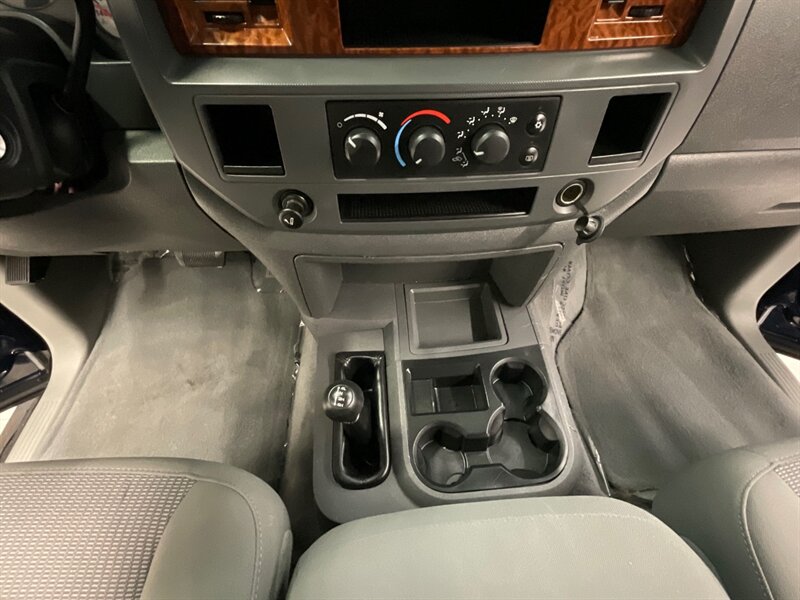 2006 Dodge Ram 2500 SLT Quad Cab 4X4 / 5.9L DIESEL / LOCAL TRUCK  / RUST FREE / Excel Cond - Photo 18 - Gladstone, OR 97027