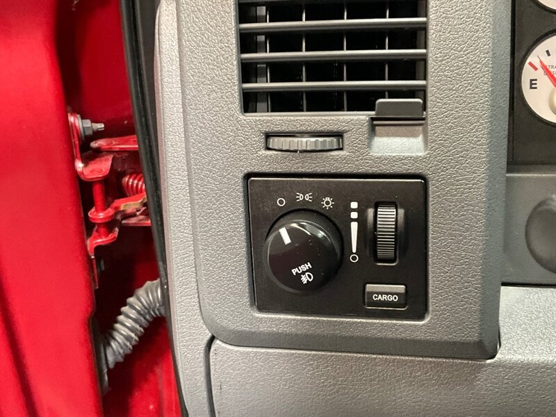 2007 Dodge Ram 2500 6.7L DIESEL/SLT BIG HORN Quad Cab 2WD/53,000 MILES / LONG BED / 1-OWNER LOCAL / ZERO RUST - Photo 38 - Gladstone, OR 97027