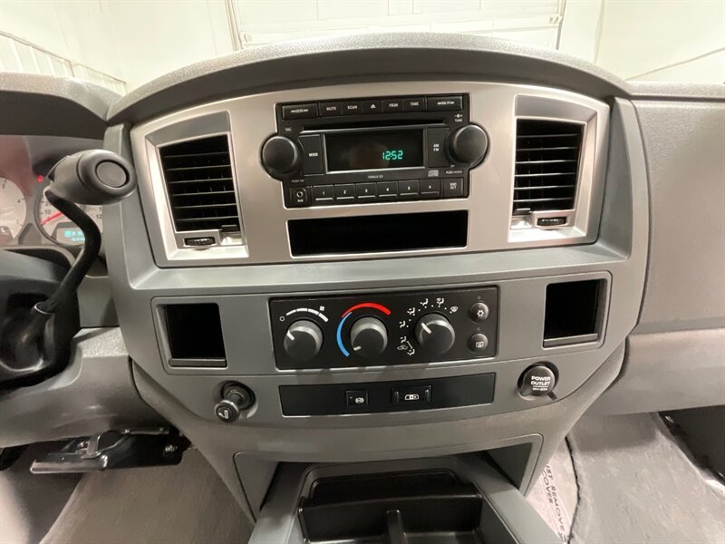 2007 Dodge Ram 2500 6.7L DIESEL/SLT BIG HORN Quad Cab 2WD/53,000 MILES / LONG BED / 1-OWNER LOCAL / ZERO RUST - Photo 19 - Gladstone, OR 97027