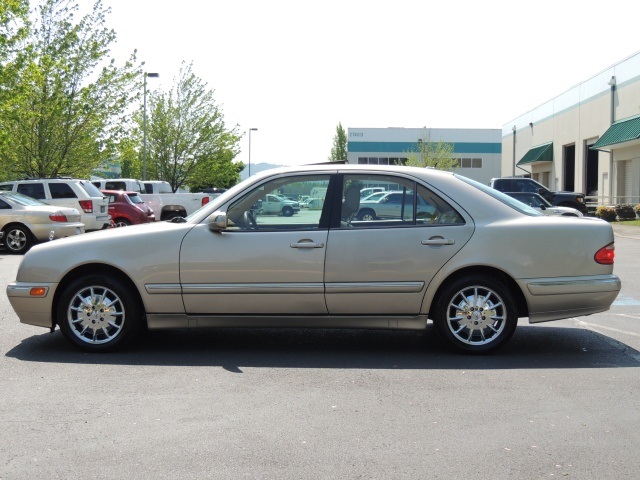 2000 Mercedes-Benz E320 4MATIC AWD 6Cyl sedan   - Photo 4 - Portland, OR 97217