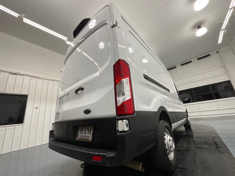 2022 Ford Transit 250 CARGO VAN / AWD / HIGH ROOF LONG WHEEL BASE  / 1-OWNER / LEATHER / 15K MILES - Photo 52 - Gladstone, OR 97027