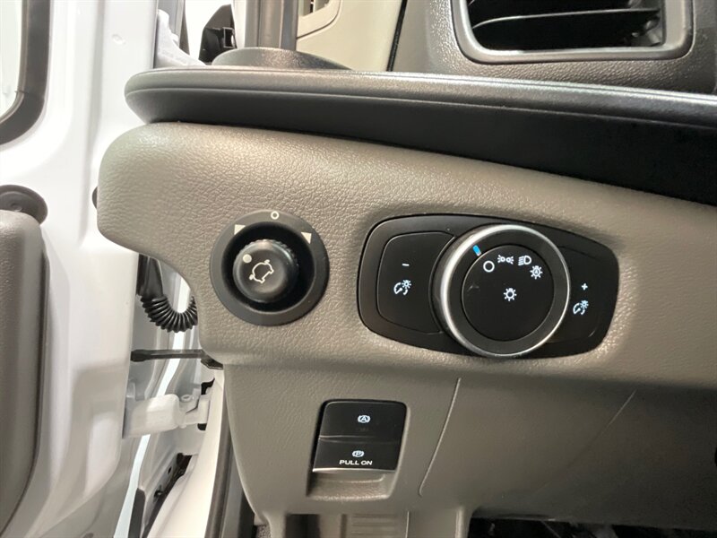2022 Ford Transit 250 CARGO VAN / AWD / HIGH ROOF LONG WHEEL BASE  / 1-OWNER / LEATHER / 15K MILES - Photo 43 - Gladstone, OR 97027