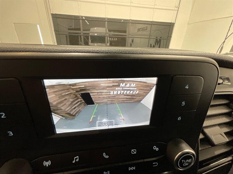 2022 Ford Transit 250 CARGO VAN / AWD / HIGH ROOF LONG WHEEL BASE  / 1-OWNER / LEATHER / 15K MILES - Photo 23 - Gladstone, OR 97027