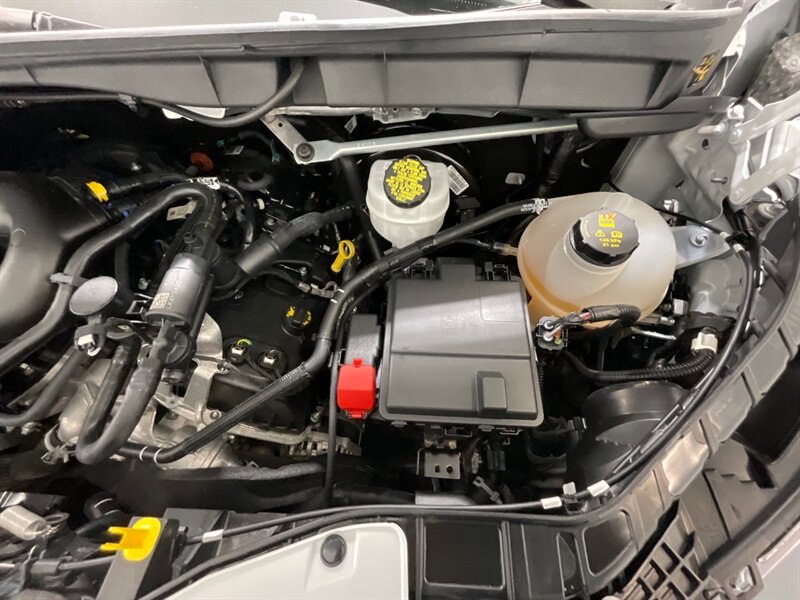 2022 Ford Transit 250 CARGO VAN / AWD / HIGH ROOF LONG WHEEL BASE  / 1-OWNER / LEATHER / 15K MILES - Photo 32 - Gladstone, OR 97027