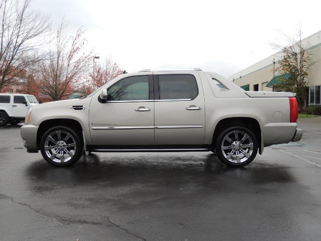 2009 Cadillac Escalade EXT TRUCK / AWD / NAVi / BACUP CAM / Pure Luxury   - Photo 3 - Portland, OR 97217