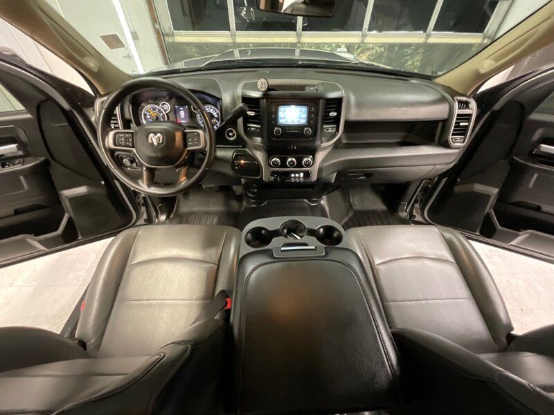 2019 RAM 3500 Tradesman 4x4 / 6.7L DIESEL /DUALLY / AISIN TRANNY  / Long bed / DUALLY / Leather Seats / AISIN Transmission - Photo 33 - Gladstone, OR 97027