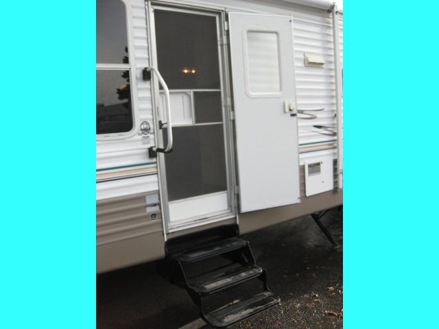 2004 Skyline LAYTON/Travel Trailer/ Slide Out/ 29 Feet   - Photo 4 - Portland, OR 97217