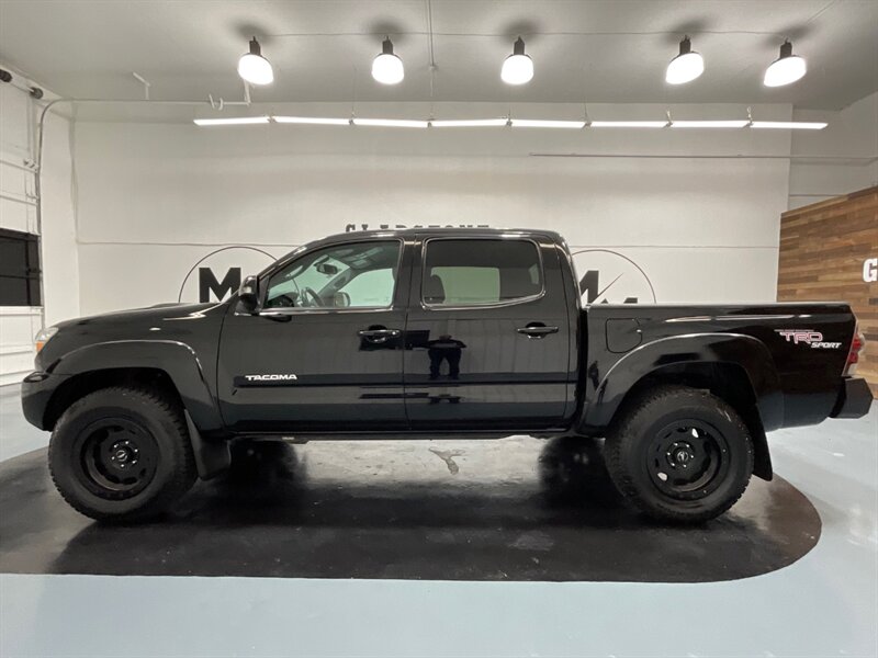2013 Toyota Tacoma V6 TRD SPORT 4X4 / 6-SPEED MANUAL / NEW TIRES  / LOCAL NO RUST - Photo 3 - Gladstone, OR 97027