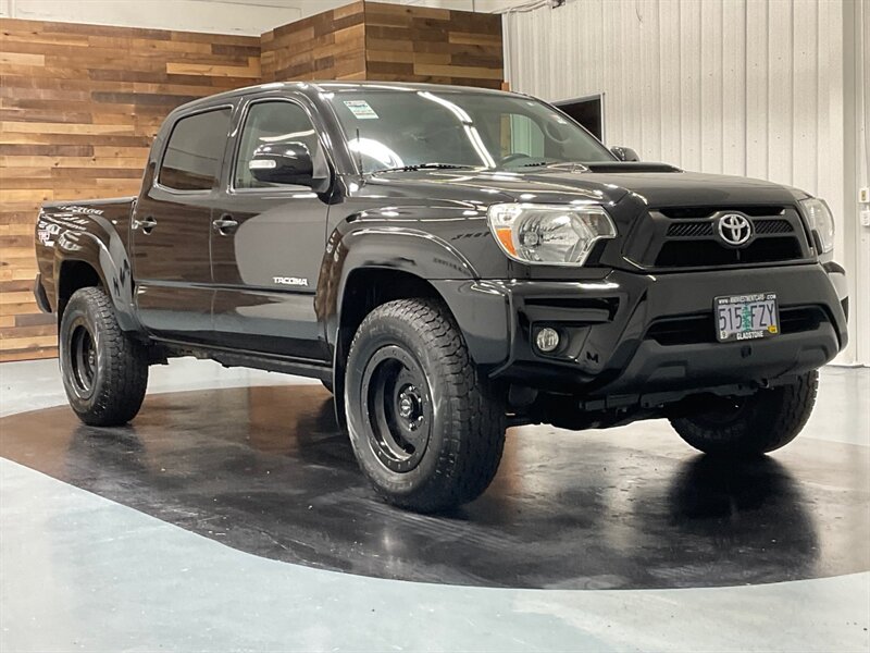 2013 Toyota Tacoma V6 TRD SPORT 4X4 / 6-SPEED MANUAL / NEW TIRES  / LOCAL NO RUST - Photo 2 - Gladstone, OR 97027