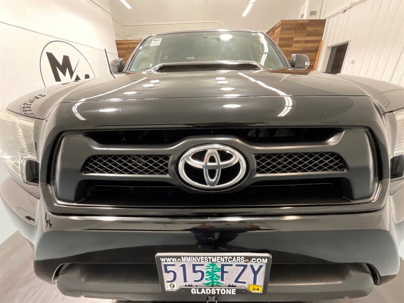 2013 Toyota Tacoma V6 TRD SPORT 4X4 / 6-SPEED MANUAL / NEW TIRES  / LOCAL NO RUST - Photo 30 - Gladstone, OR 97027
