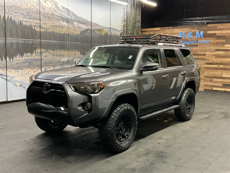 2020 Toyota 4Runner SR5 Premium 4X4 / Leather & Heated Seats / LIFTED  BRAND NEW LIFT KIT w/ NEW BF GOODRICH TIRES & NEW TRD TOYOTA WHEELS / NEW LUGGAGE RACK / SHARP & CLEAN !! - Photo 1 - Gladstone, OR 97027