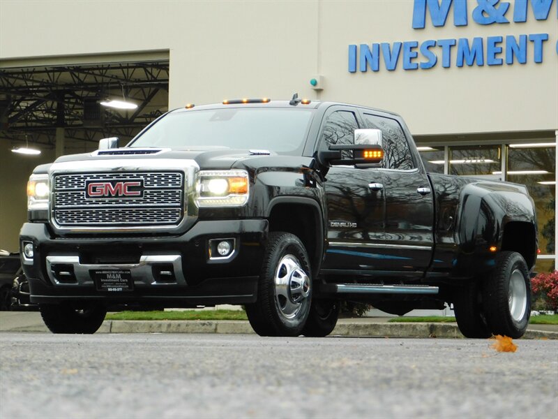 2018 GMC Sierra 3500 Denali DUALLY / 4X4 / 6.6L DURAMAX DIESEL / 1-TON   - Photo 43 - Portland, OR 97217