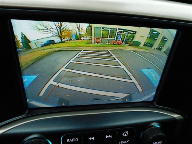 2018 GMC Sierra 3500 Denali DUALLY / 4X4 / 6.6L DURAMAX DIESEL / 1-TON   - Photo 39 - Portland, OR 97217