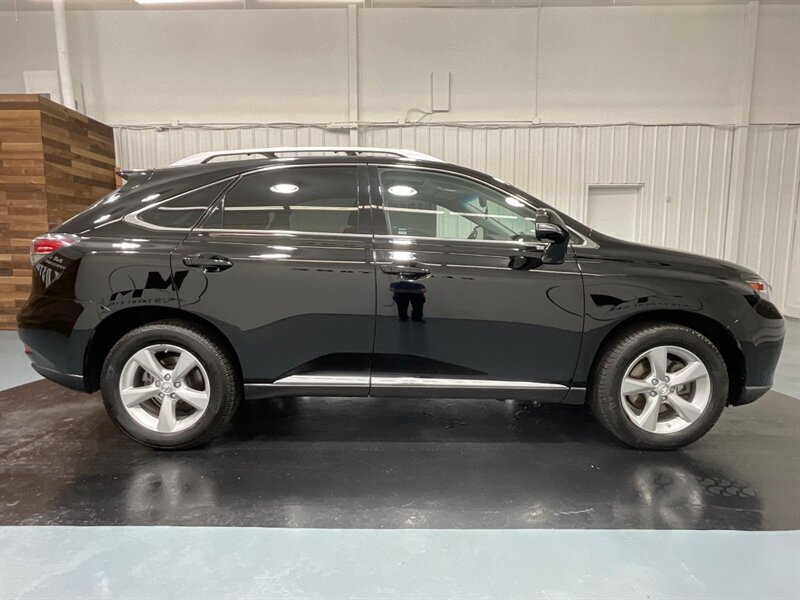 2015 Lexus RX 350 Sport Utility AWD / Leather / Sunroof /CLEAN  / GREAT SERVICE HISTORY - Photo 4 - Gladstone, OR 97027