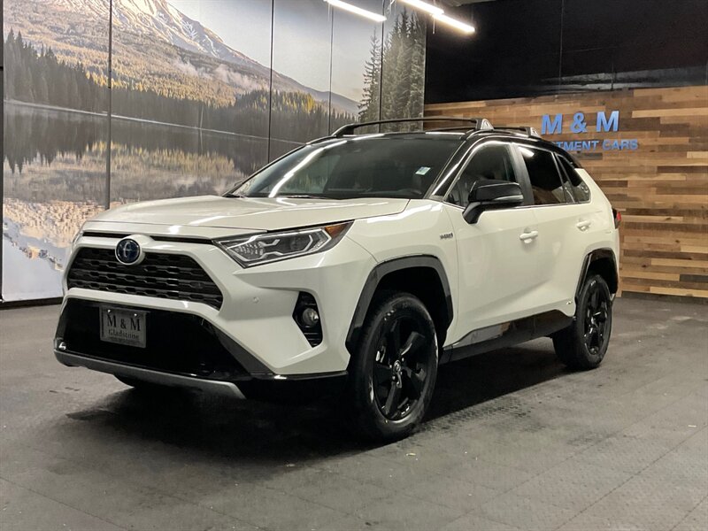 2020 Toyota RAV4 Hybrid XSE AWD / Advance Tech Pkg / MINT COND  FULLY LOADED / Leather & Heated Seats / Navigation & Backup Camera / LOCAL SUV / CLEAN & SHARP ! - Photo 49 - Gladstone, OR 97027