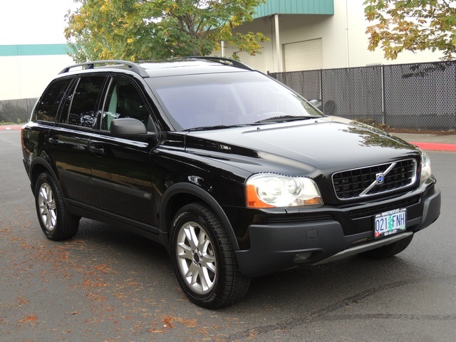 2004 Volvo XC90 AWD / Navigation / Rear CAM / Black on Black   - Photo 2 - Portland, OR 97217