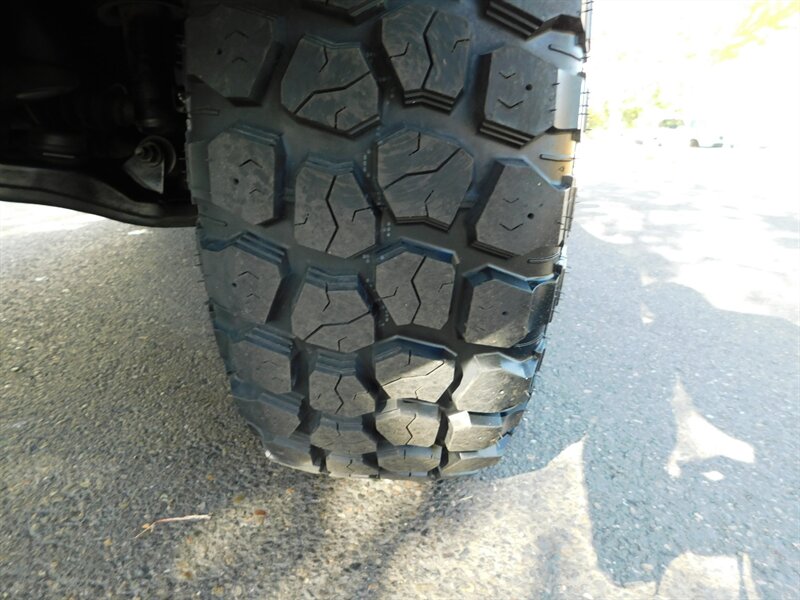 2002 Toyota 4Runner 4X4 / V6 / LEATHER / DIFF LOCK / LIFTED !!   - Photo 40 - Portland, OR 97217