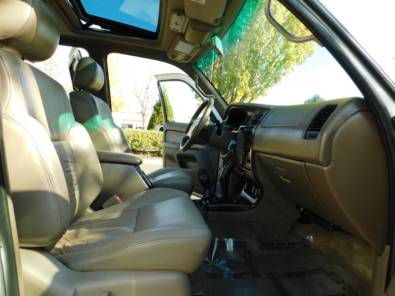 2002 Toyota 4Runner 4X4 / V6 / LEATHER / DIFF LOCK / LIFTED !!   - Photo 16 - Portland, OR 97217