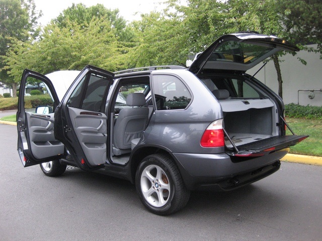 2003 BMW X5 3.0i All Wheel Drive / Premium Pkg/Loaded/Pristine   - Photo 11 - Portland, OR 97217