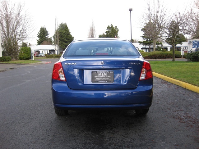 2008 Suzuki Forenza   - Photo 4 - Portland, OR 97217