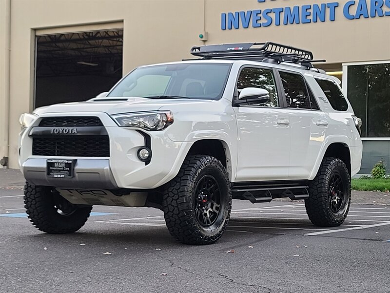 2018 Toyota 4Runner TRD OFF-ROAD PREMIUM 4X4 / CRAWL CONTROL / LIFTED  / NEW TRD WHEELS / NEW TIRES / 1-OWNER - Photo 1 - Portland, OR 97217