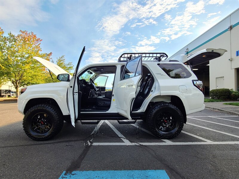 2018 Toyota 4Runner TRD OFF-ROAD PREMIUM 4X4 / CRAWL CONTROL / LIFTED  / NEW TRD WHEELS / NEW TIRES / 1-OWNER - Photo 21 - Portland, OR 97217