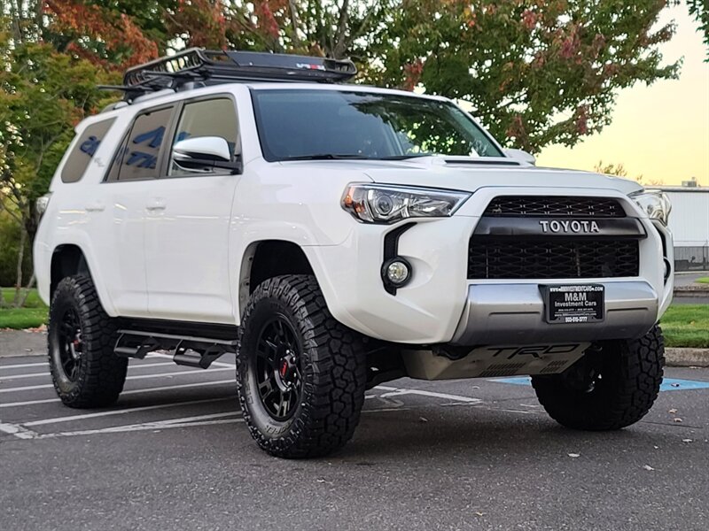 2018 Toyota 4Runner TRD OFF-ROAD PREMIUM 4X4 / CRAWL CONTROL / LIFTED  / NEW TRD WHEELS / NEW TIRES / 1-OWNER - Photo 2 - Portland, OR 97217