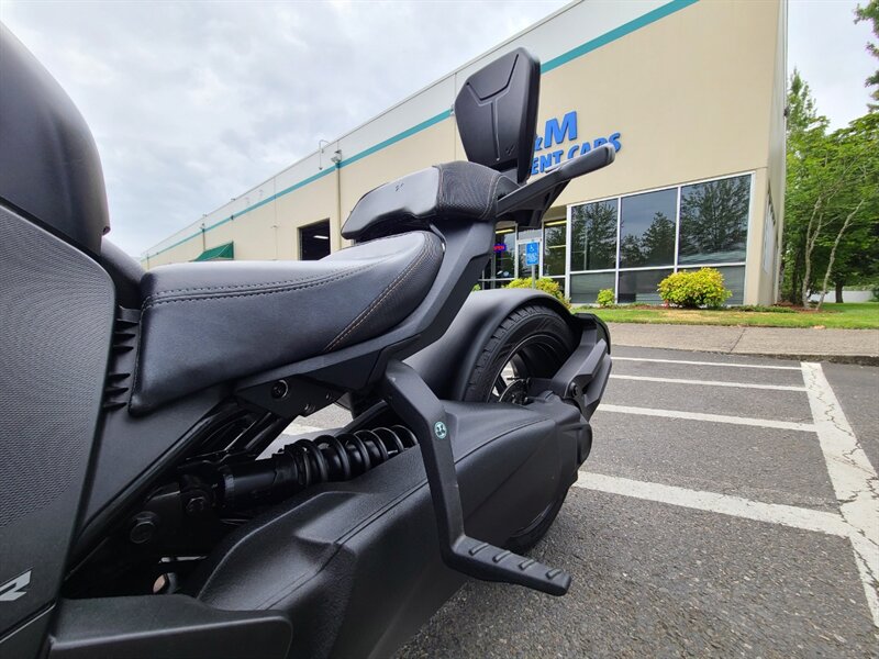 2019 CAN-AM RYKER 900 ACE  / COMFORT SEATS / STORAGE BOX / LED's / PRISTINE !! - Photo 20 - Portland, OR 97217