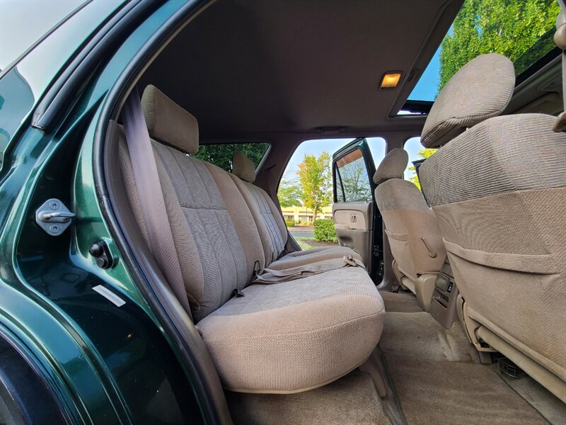 1999 Toyota 4Runner 4X4 V6 3.4L / DIFF LOCK / NEW TIMING BELT / LIFTED / NEW TIRES / UPGRADED WHEELS / 2-OWNERS / NO RUST / FRESH SERVICE - Photo 15 - Portland, OR 97217