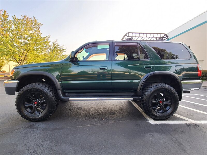 1999 Toyota 4Runner 4X4 V6 3.4L / DIFF LOCK / NEW TIMING BELT / LIFTED  / NEW TIRES / UPGRADED WHEELS / 2-OWNERS / NO RUST / FRESH SERVICE - Photo 3 - Portland, OR 97217
