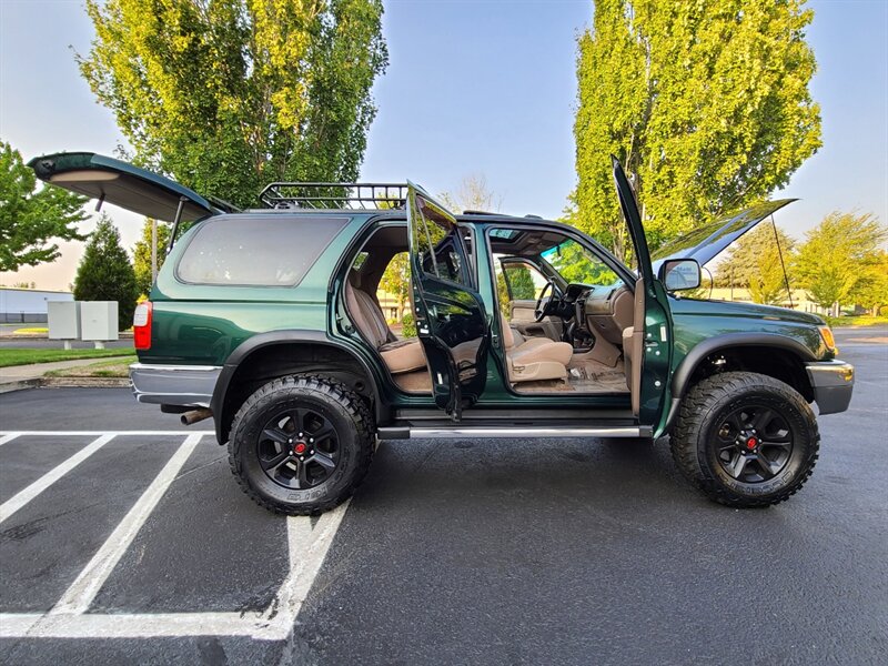 1999 Toyota 4Runner 4X4 V6 3.4L / DIFF LOCK / NEW TIMING BELT / LIFTED / NEW TIRES / UPGRADED WHEELS / 2-OWNERS / NO RUST / FRESH SERVICE - Photo 22 - Portland, OR 97217